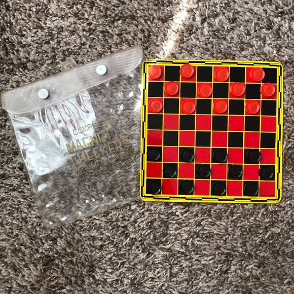 Vintage Metal Checkers Board & Magnetic Chips- Perfect for Auto, Bed, Plane - Picture 3 of 6